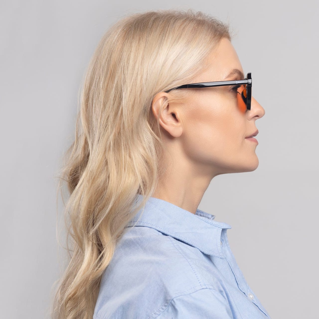 damskie okulary concrete coralguard poprawiające jakość snu noszone kilka godzin przed spaniem